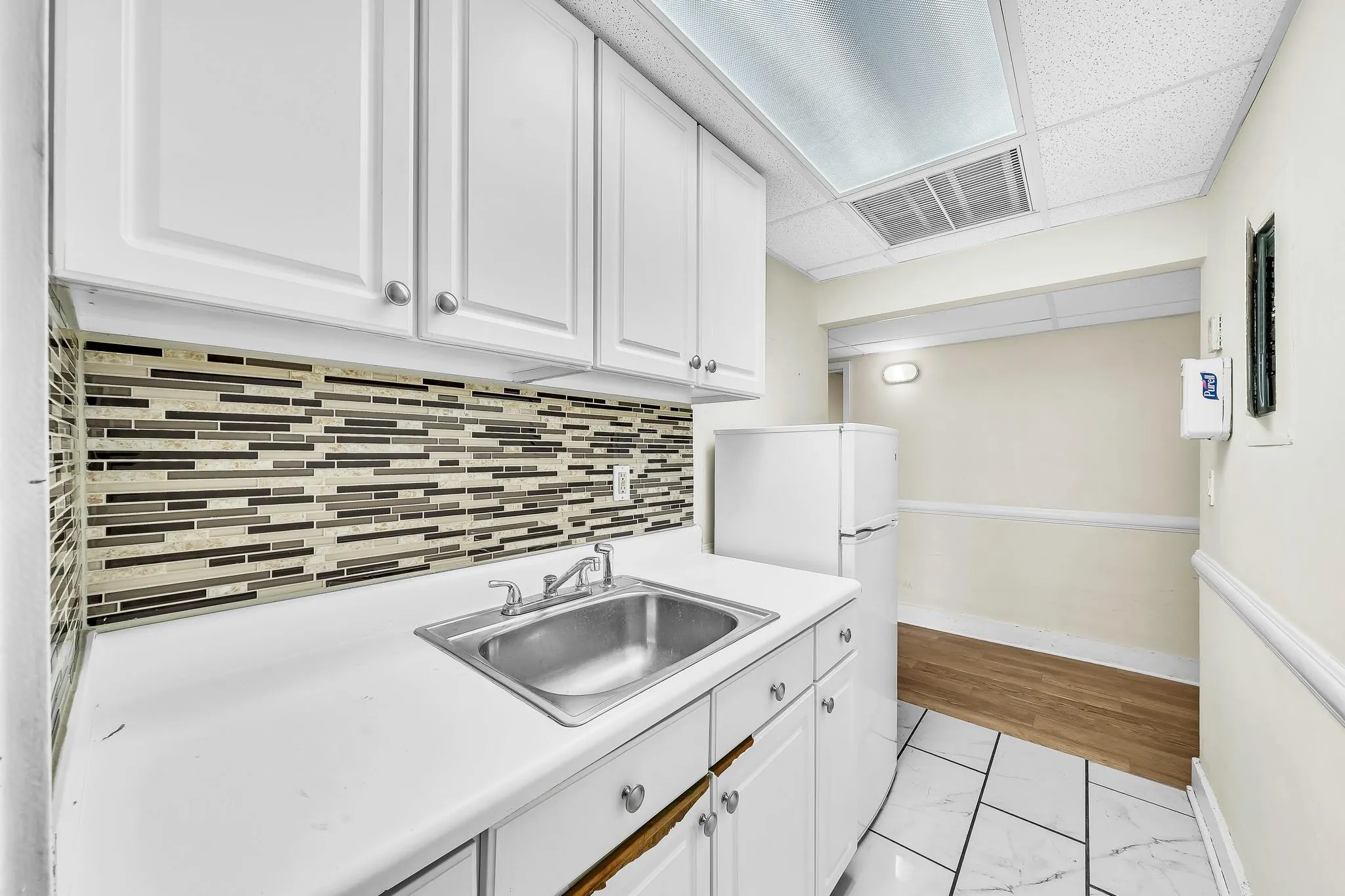 1100 NW 54th St