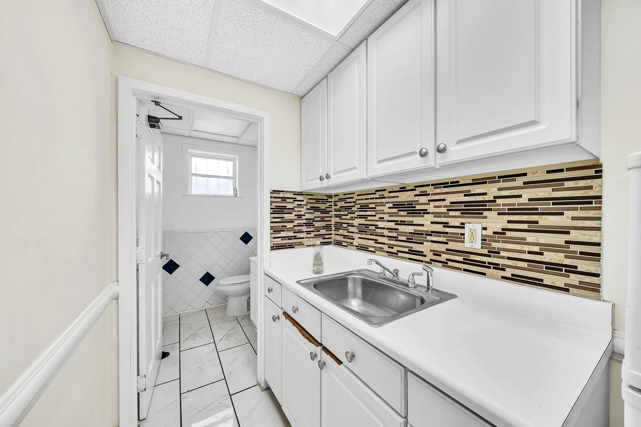 1100 NW 54th St