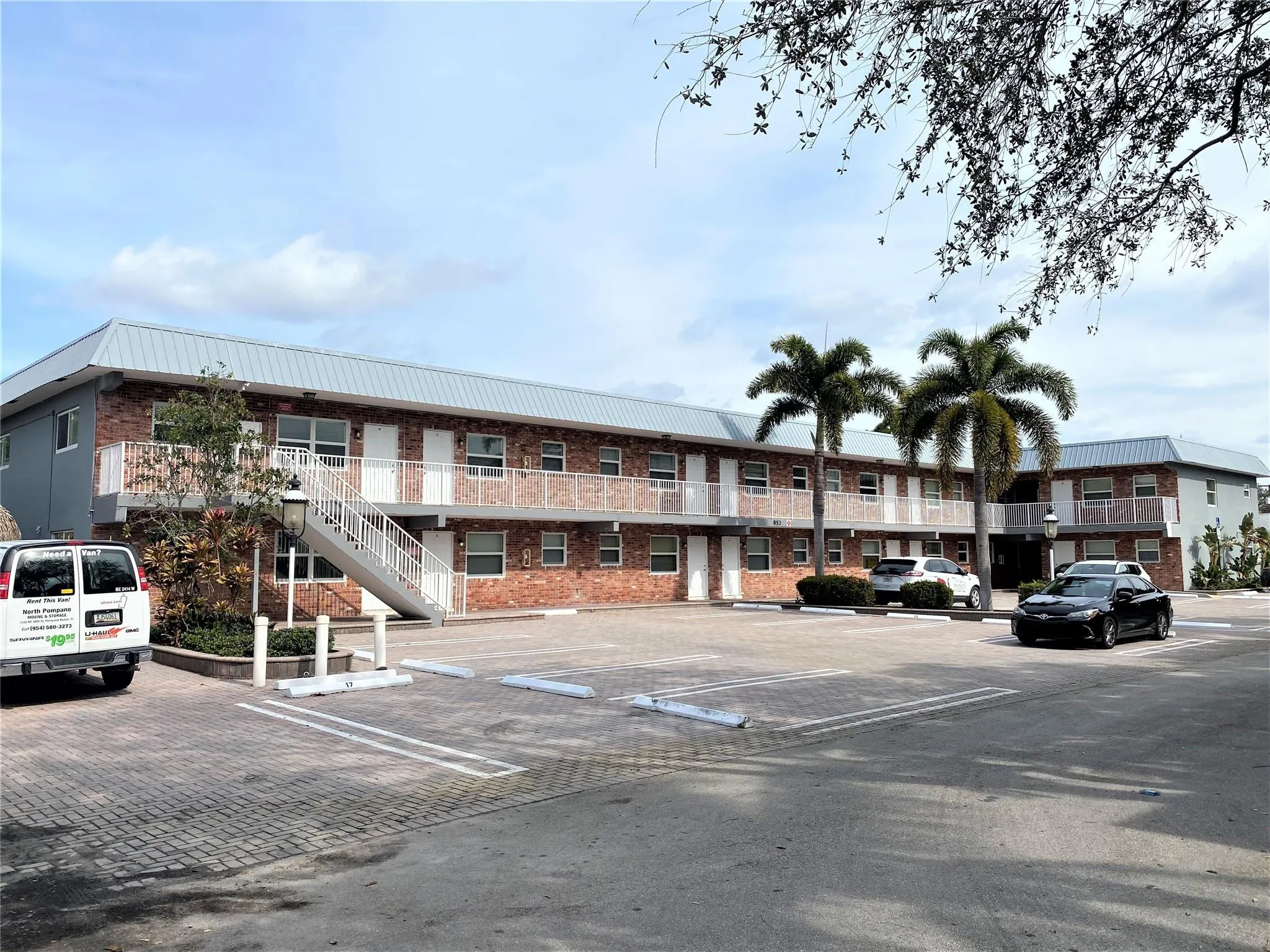 853 SE 4th Ct, #10