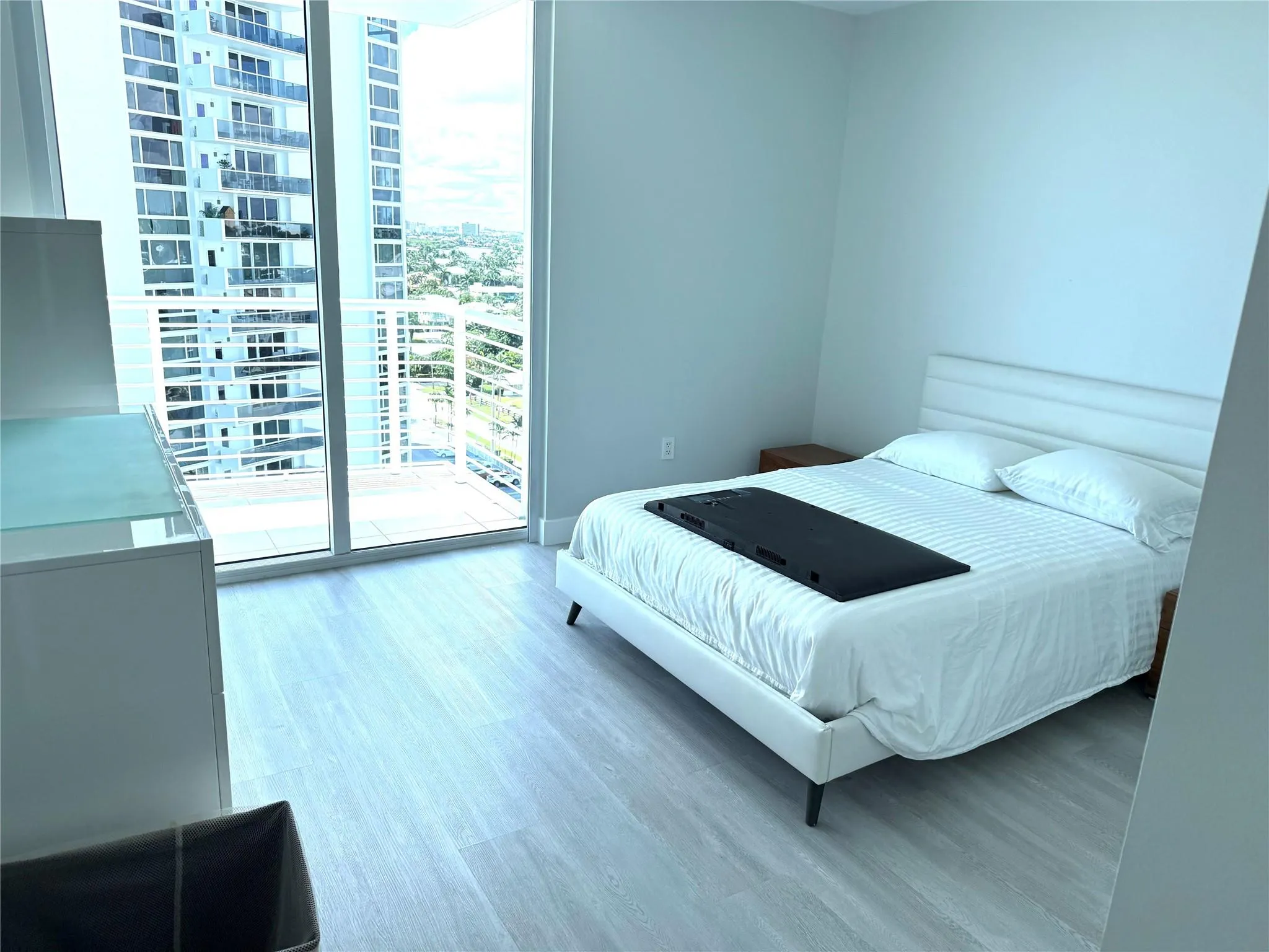 2821 N Ocean Blvd, #1106