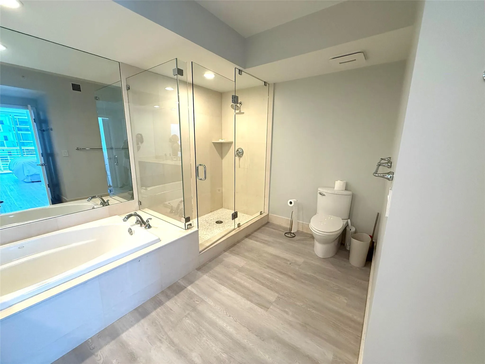 2821 N Ocean Blvd, #1106