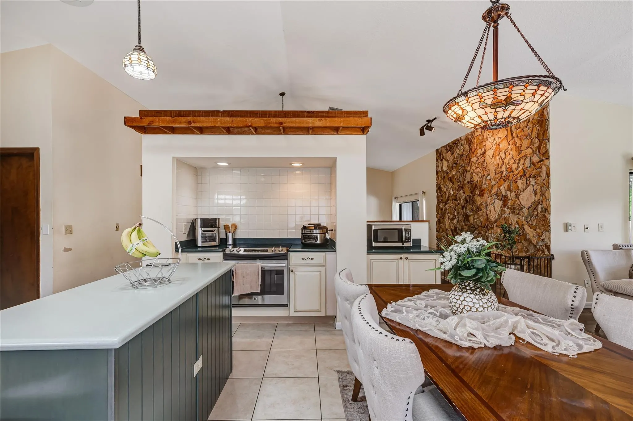 1962 NW 110th Ln