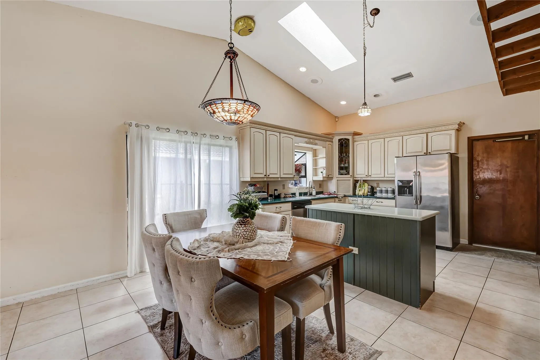 1962 NW 110th Ln