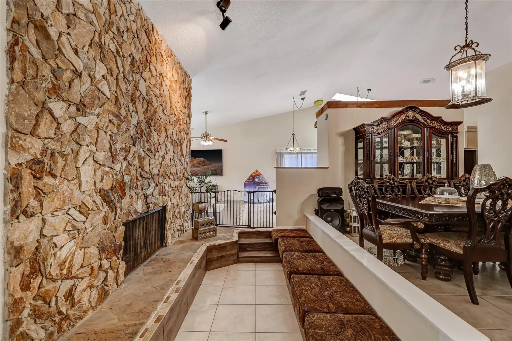 1962 NW 110th Ln