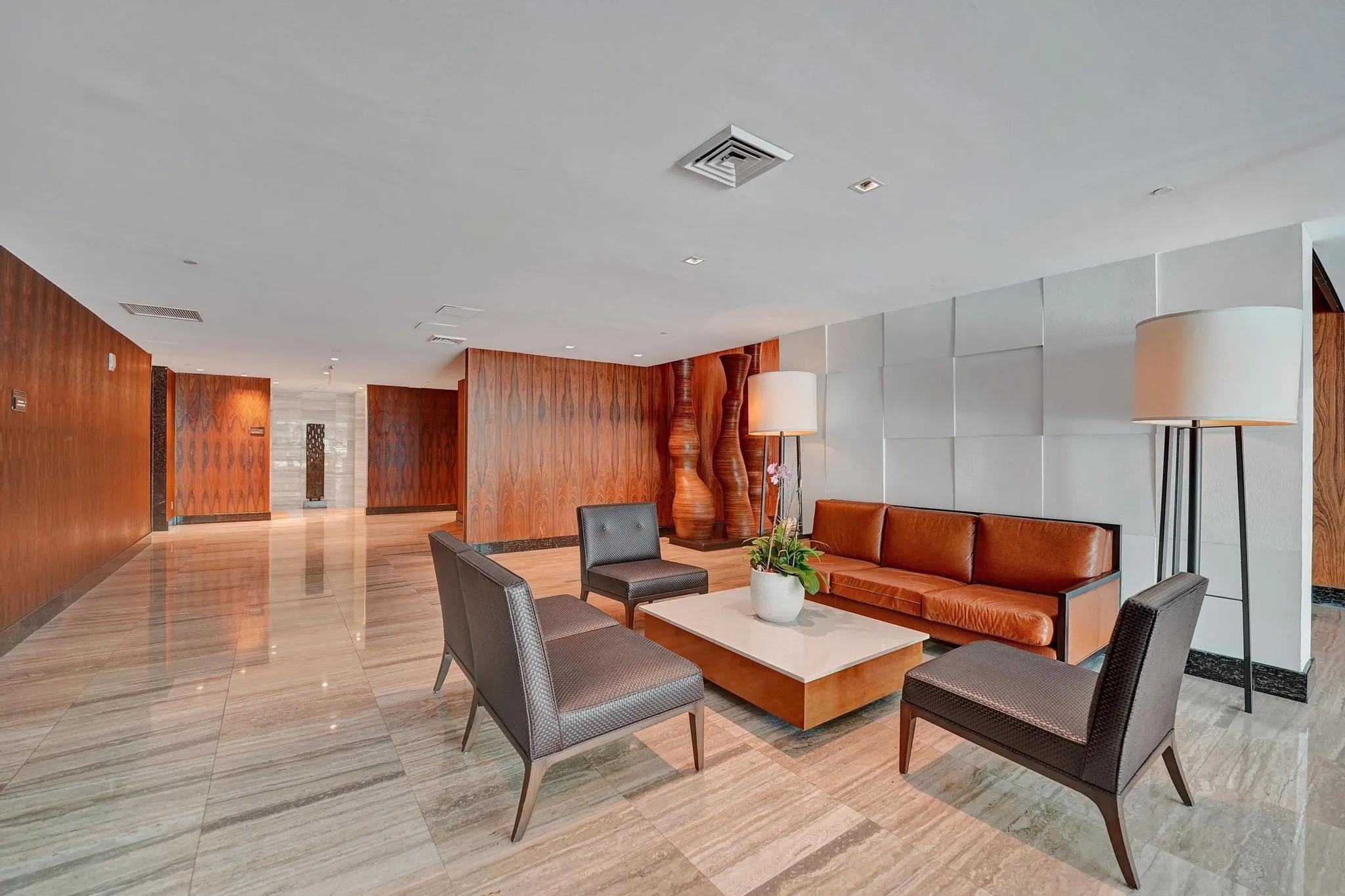 101 S Fort Lauderdale Beach Blvd, #806