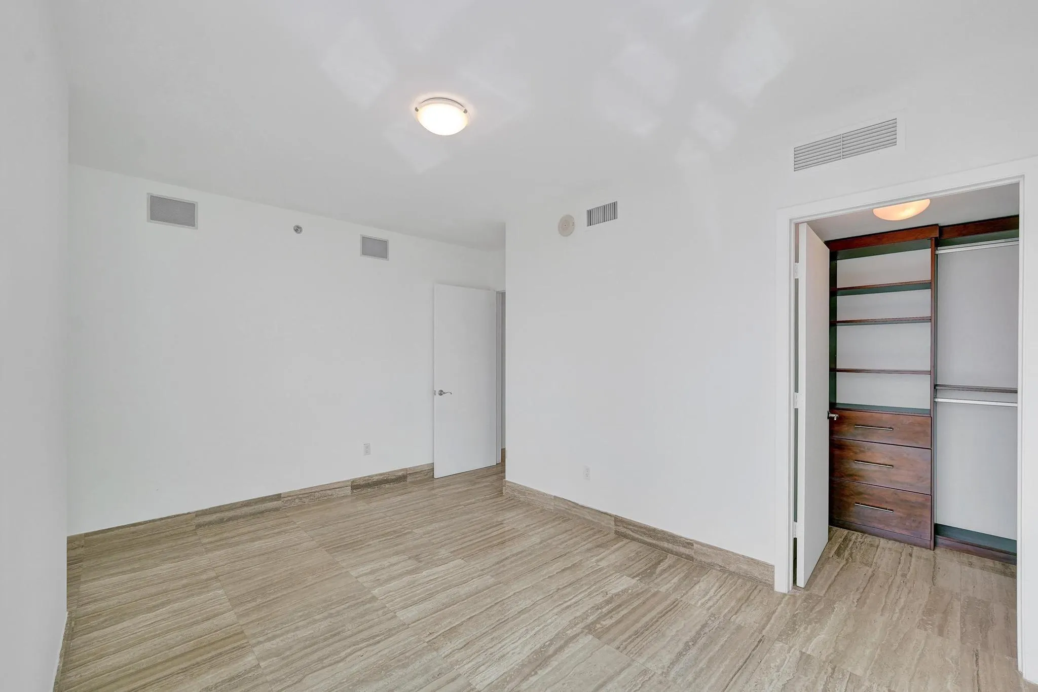 101 S Fort Lauderdale Beach Blvd, #806