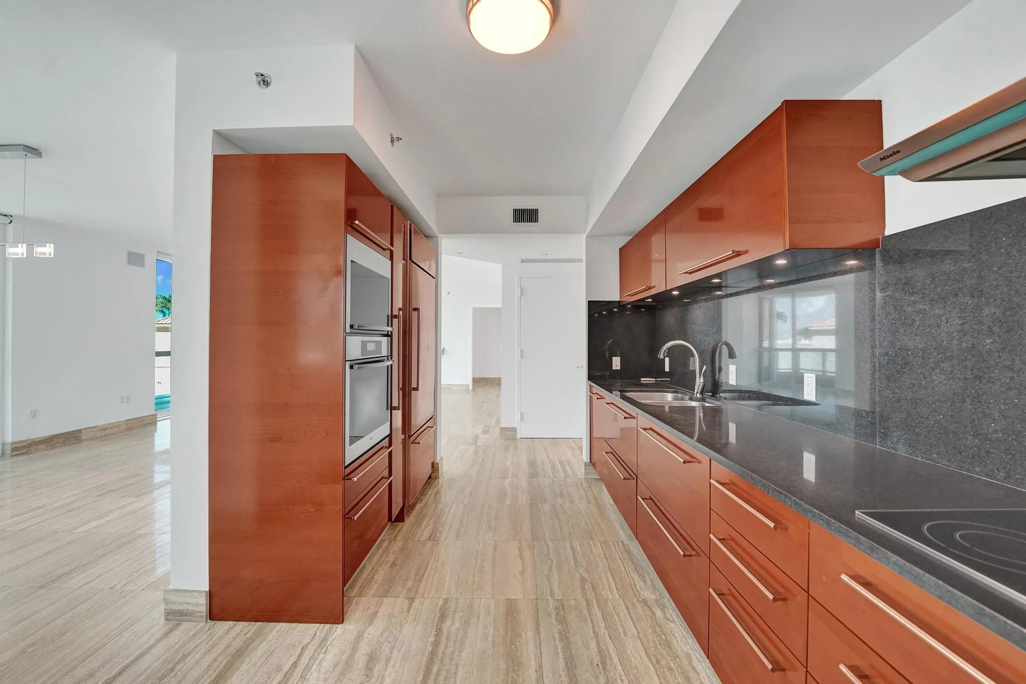 101 S Fort Lauderdale Beach Blvd, #806
