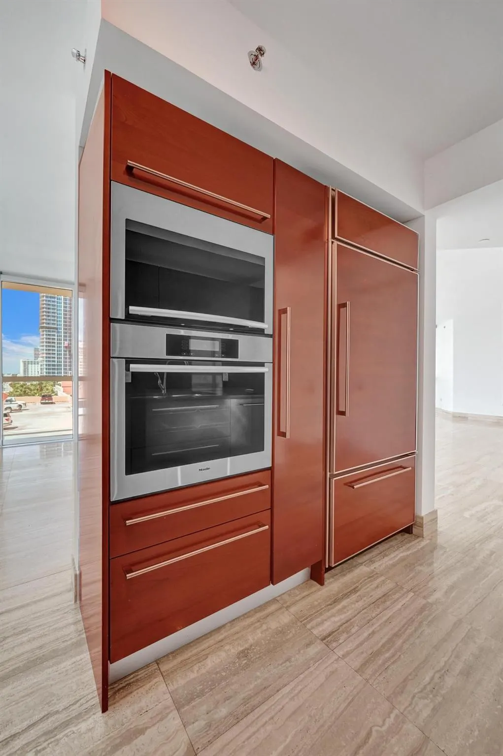 101 S Fort Lauderdale Beach Blvd, #806