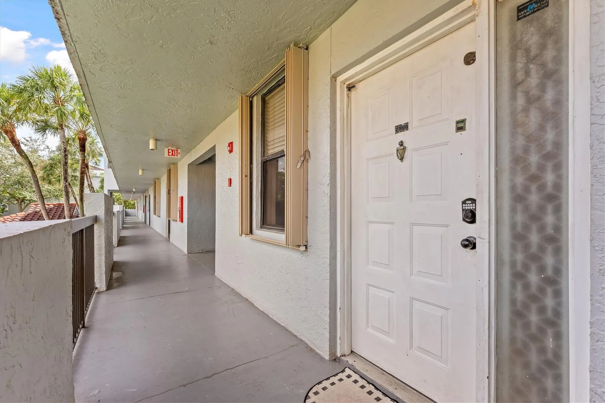 4132 S Carambola Cir S, #F206