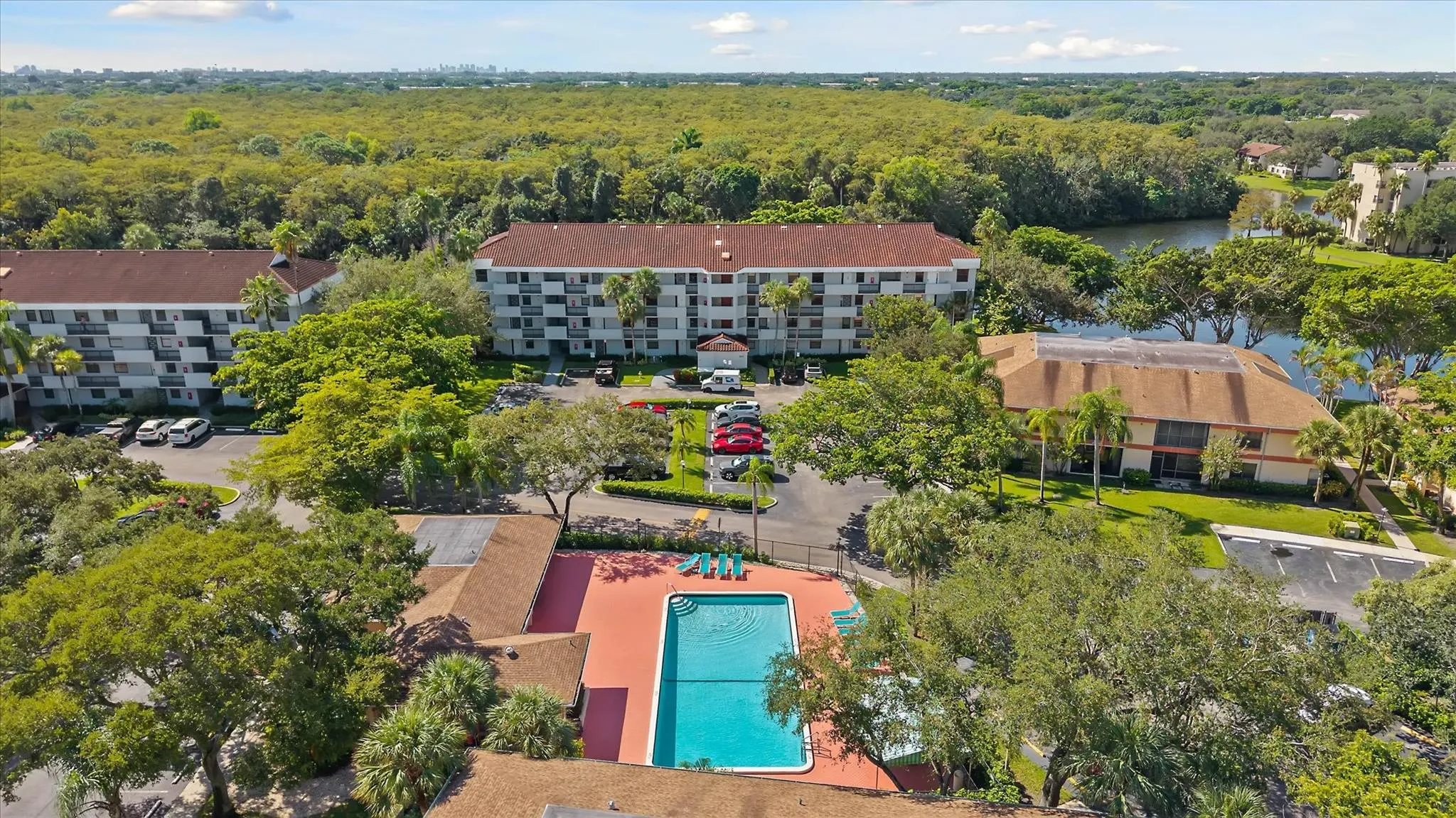 4132 S Carambola Cir S, #F206