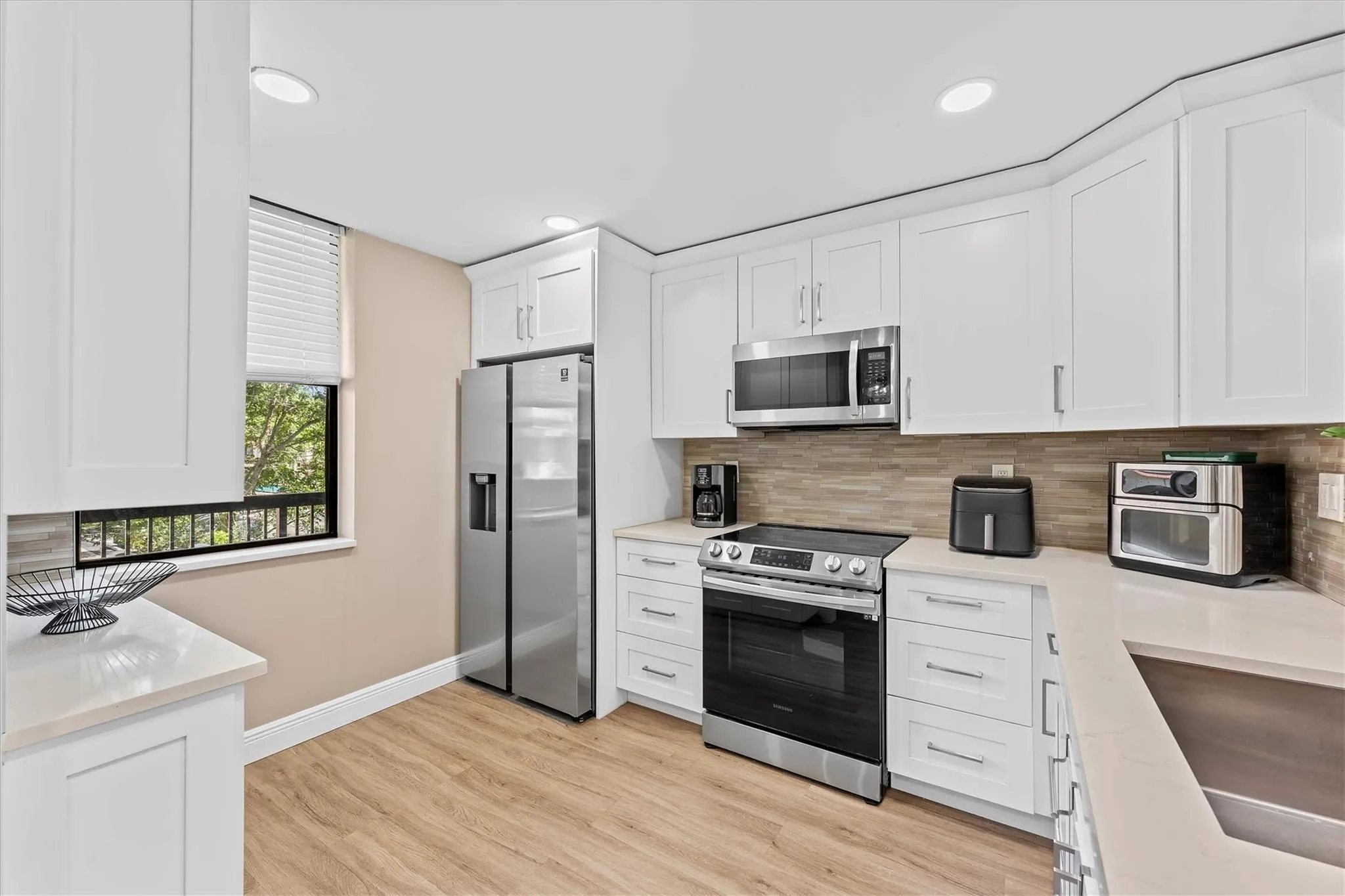 4132 S Carambola Cir S, #F206