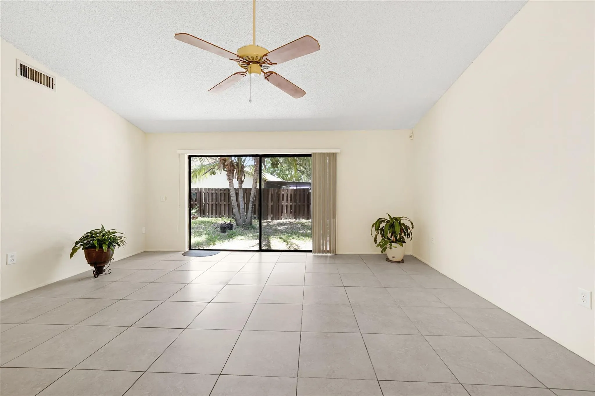 9637 NW 15th Ct