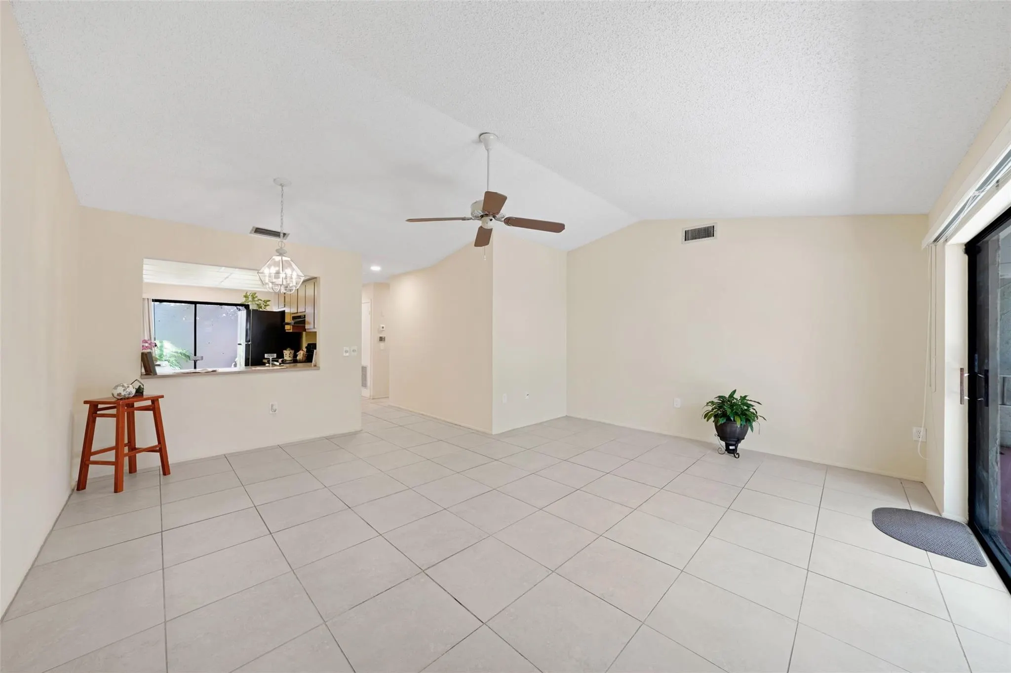9637 NW 15th Ct