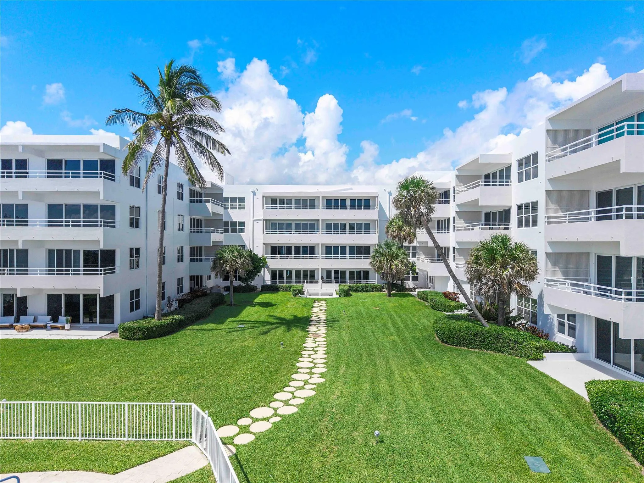 2701 S Ocean Blvd, #15