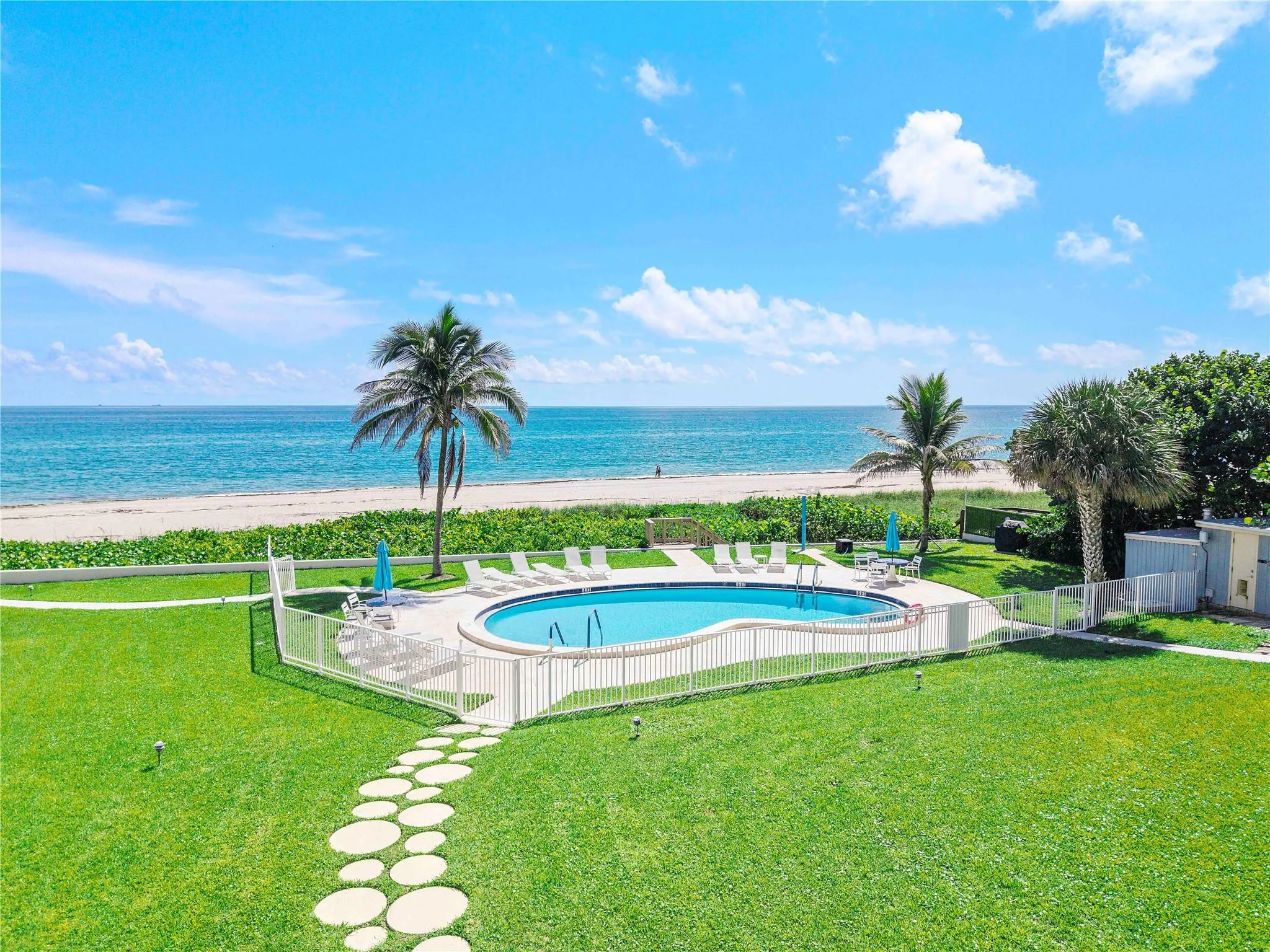 2701 S Ocean Blvd, #15