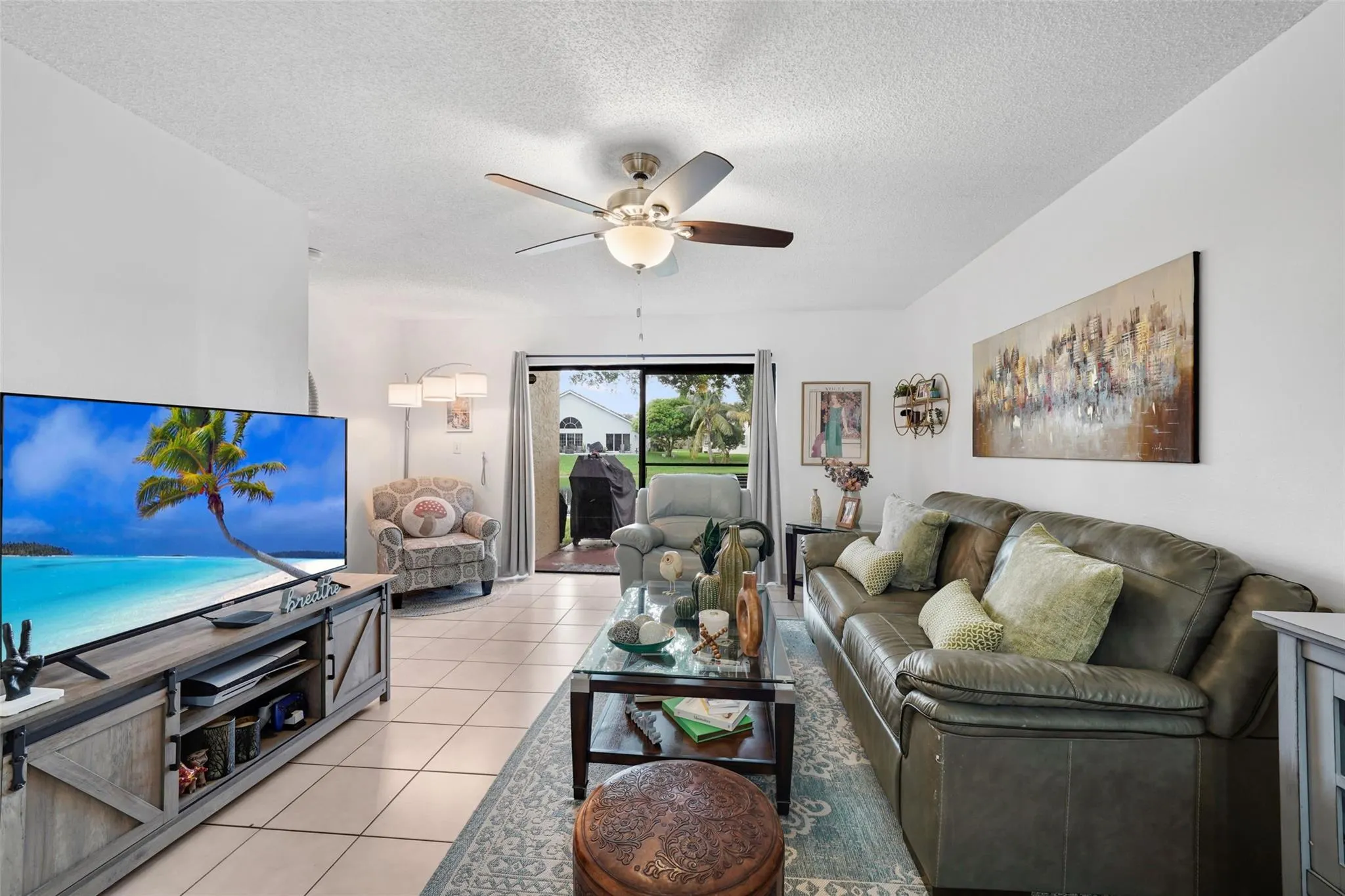 9468 S Palm Cir
