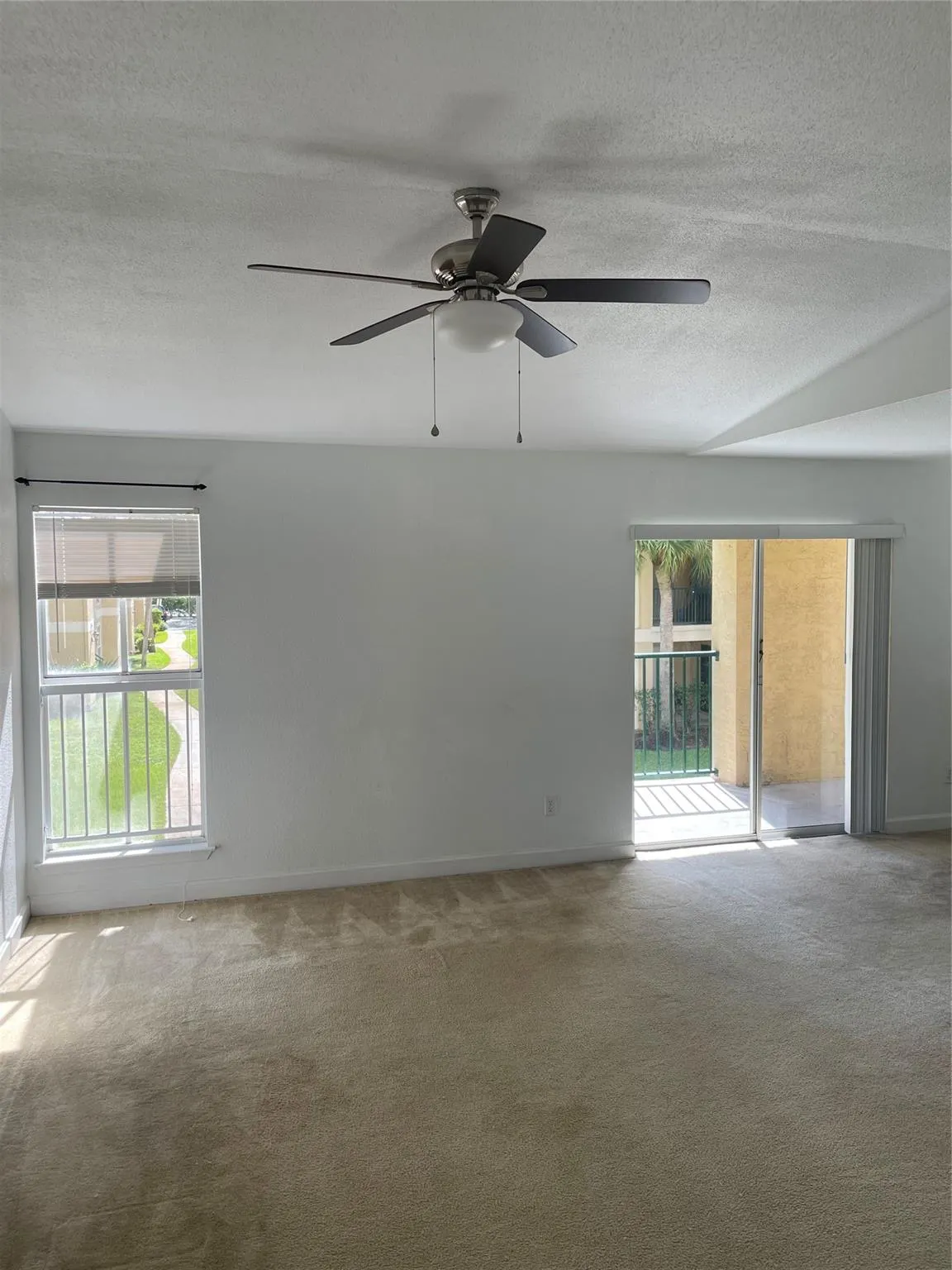 799 Riverside Dr, #1023