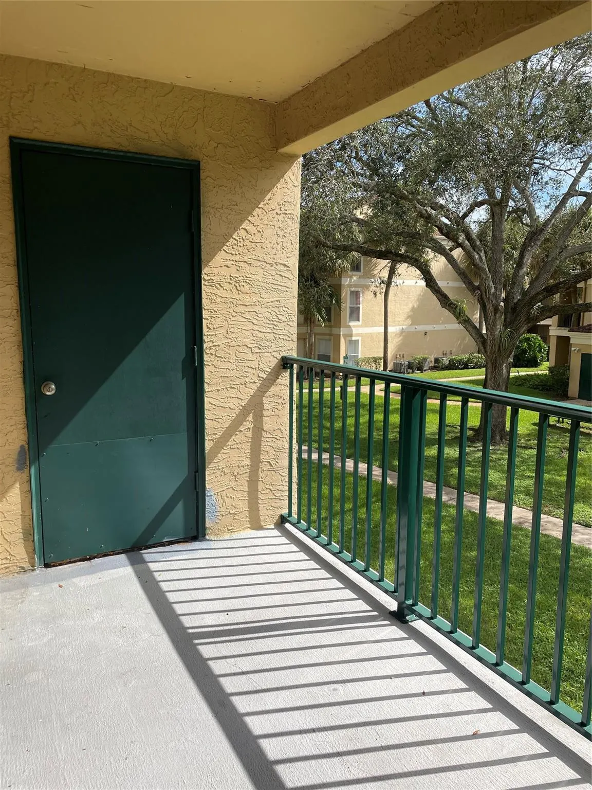 799 Riverside Dr, #1023