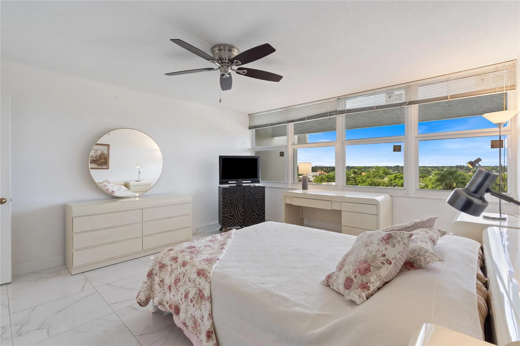 4280 Galt Ocean Dr, #5F