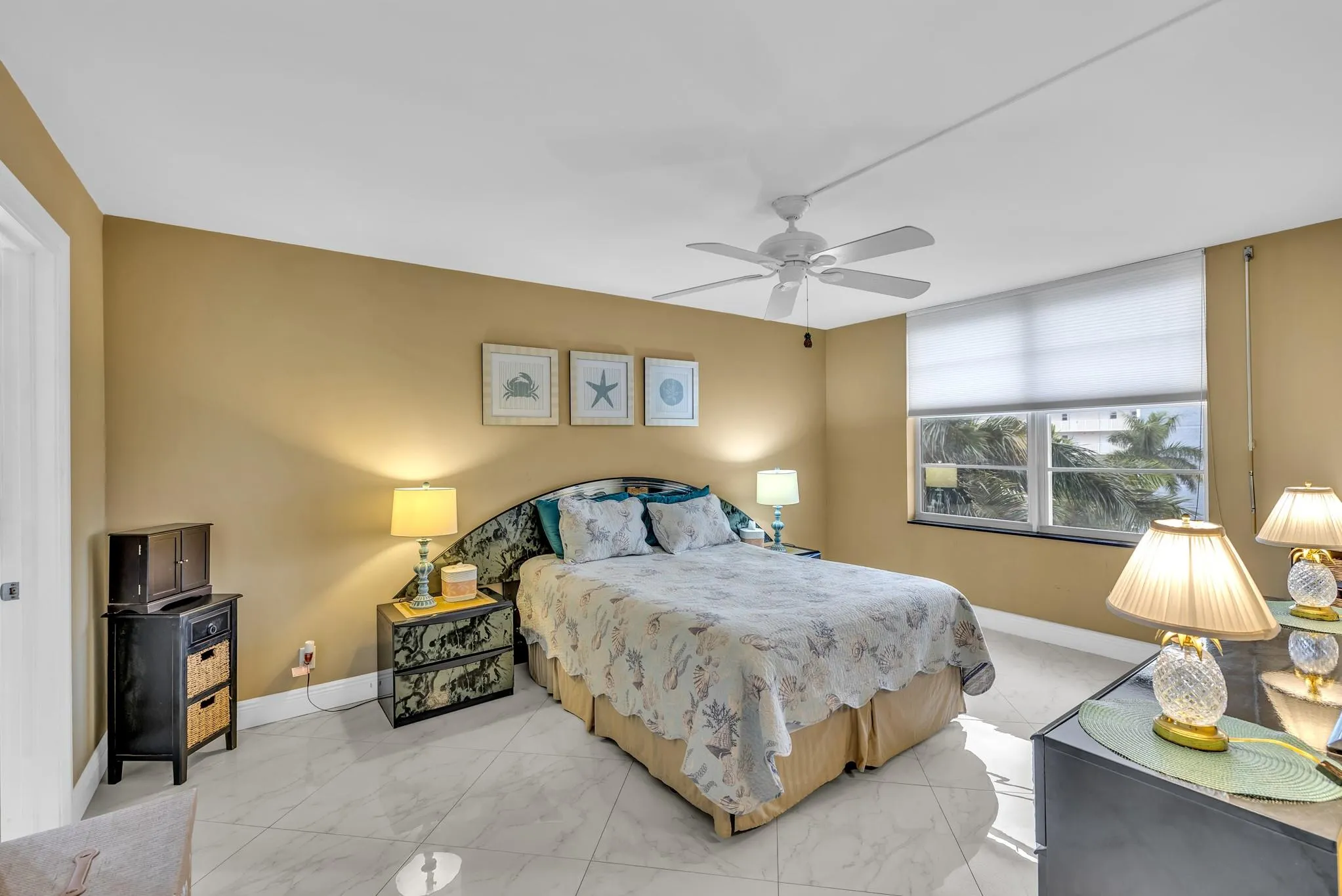 1 Harbourside Dr, #1501