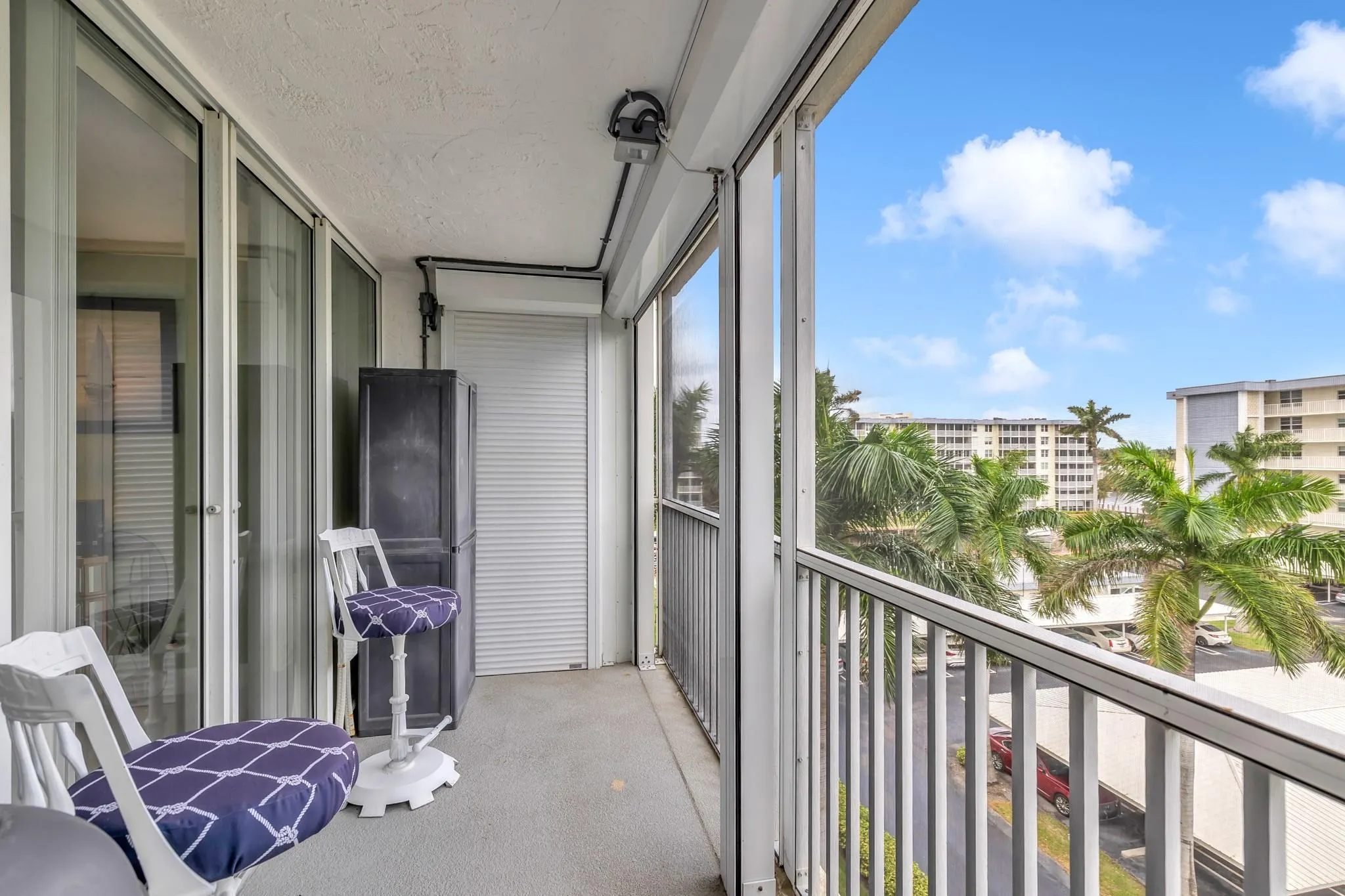 1 Harbourside Dr, #1501