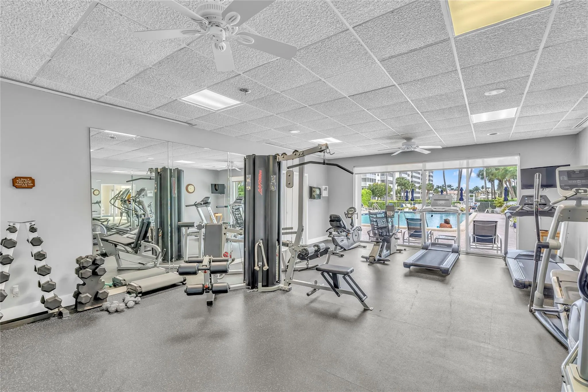 1 Harbourside Dr, #1501