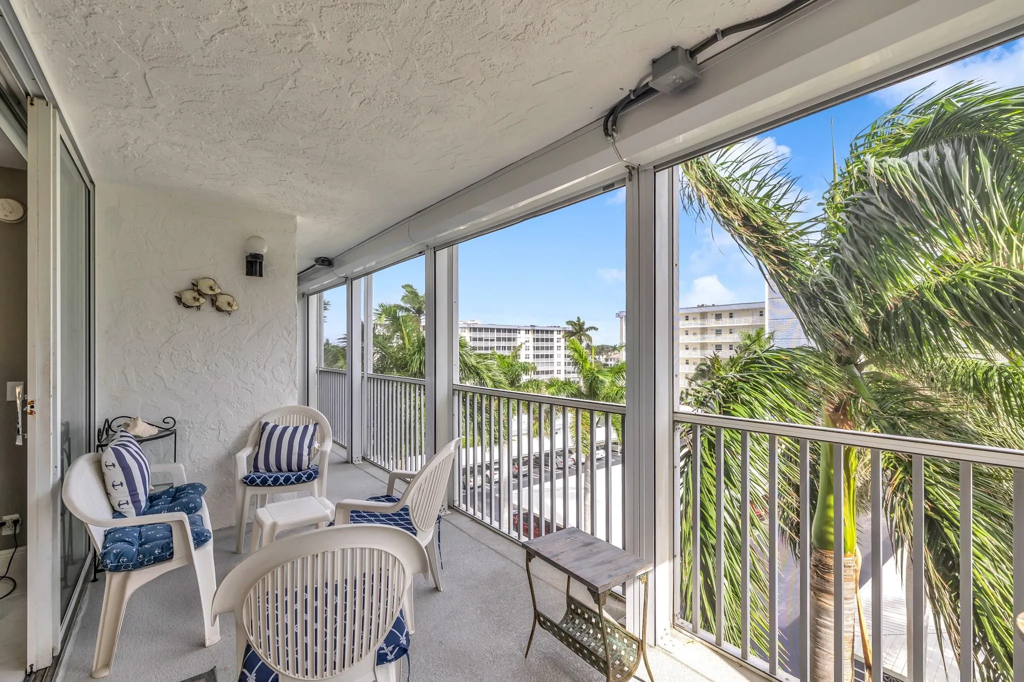 1 Harbourside Dr, #1501