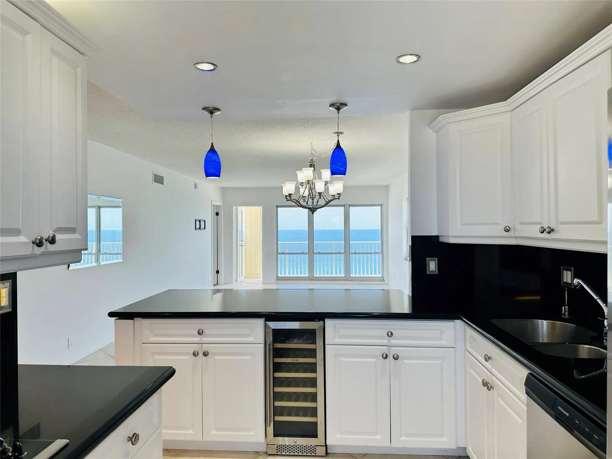 750 N Ocean Blvd, #2010