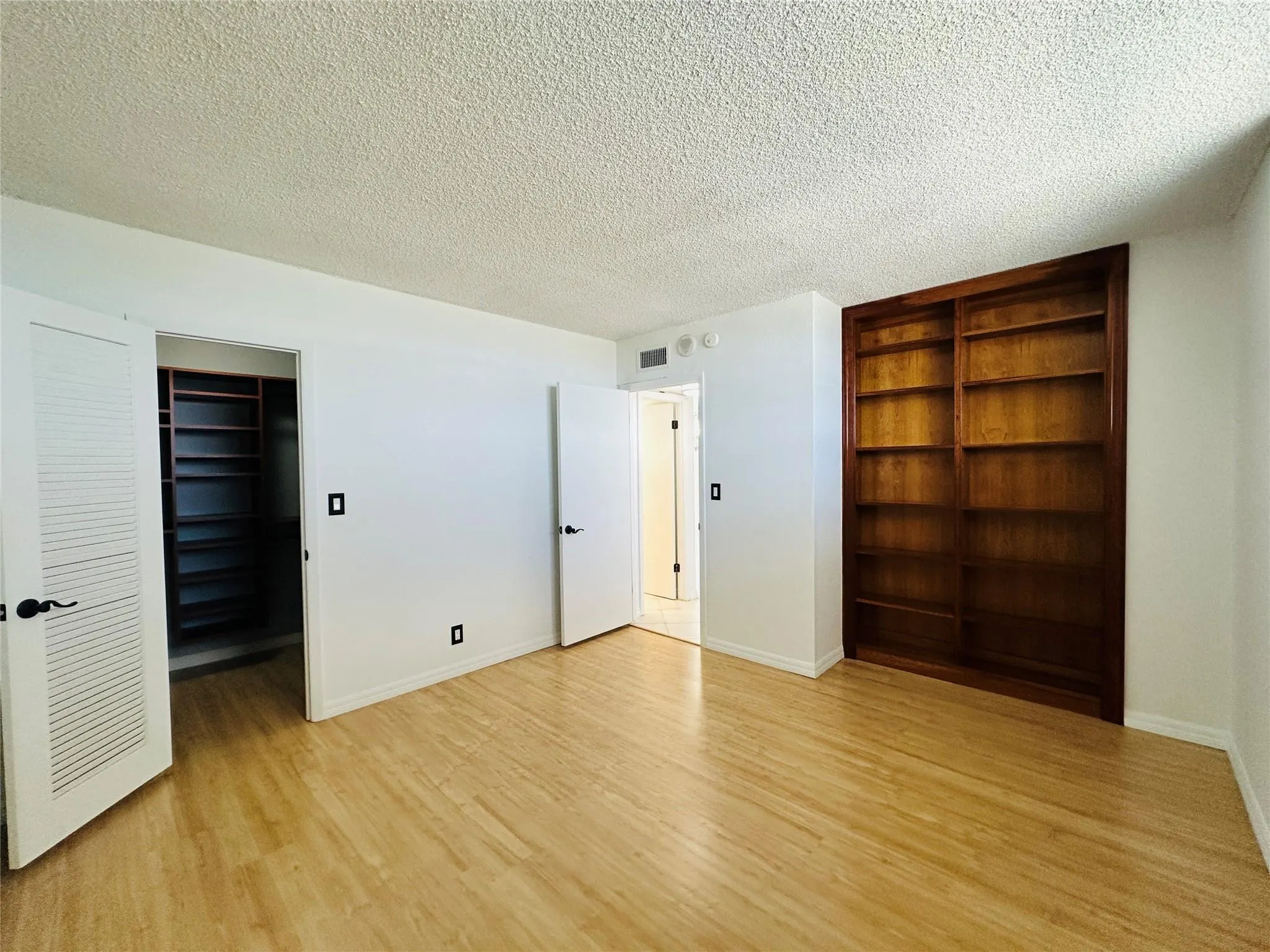 750 N Ocean Blvd, #2010