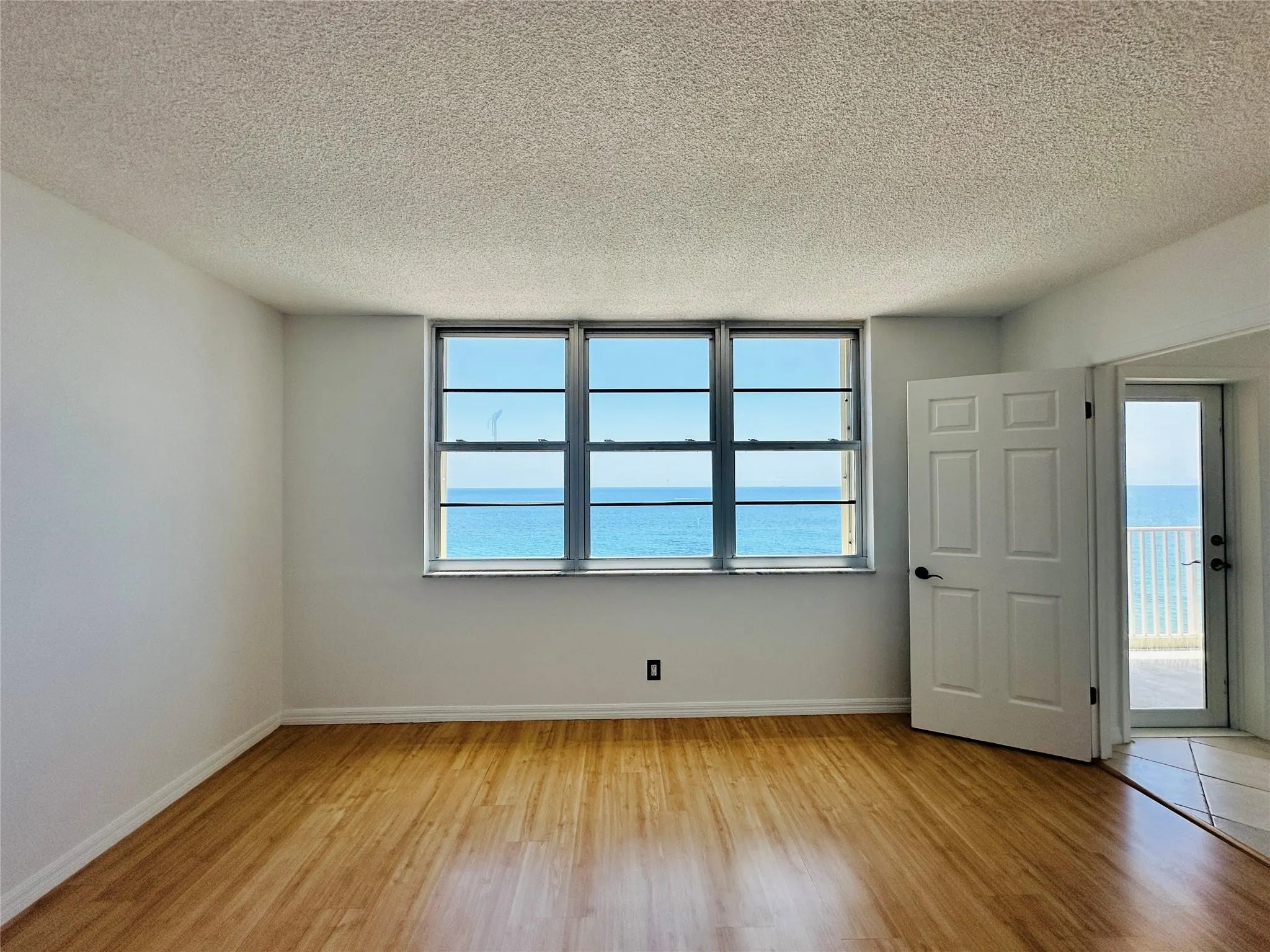 750 N Ocean Blvd, #2010