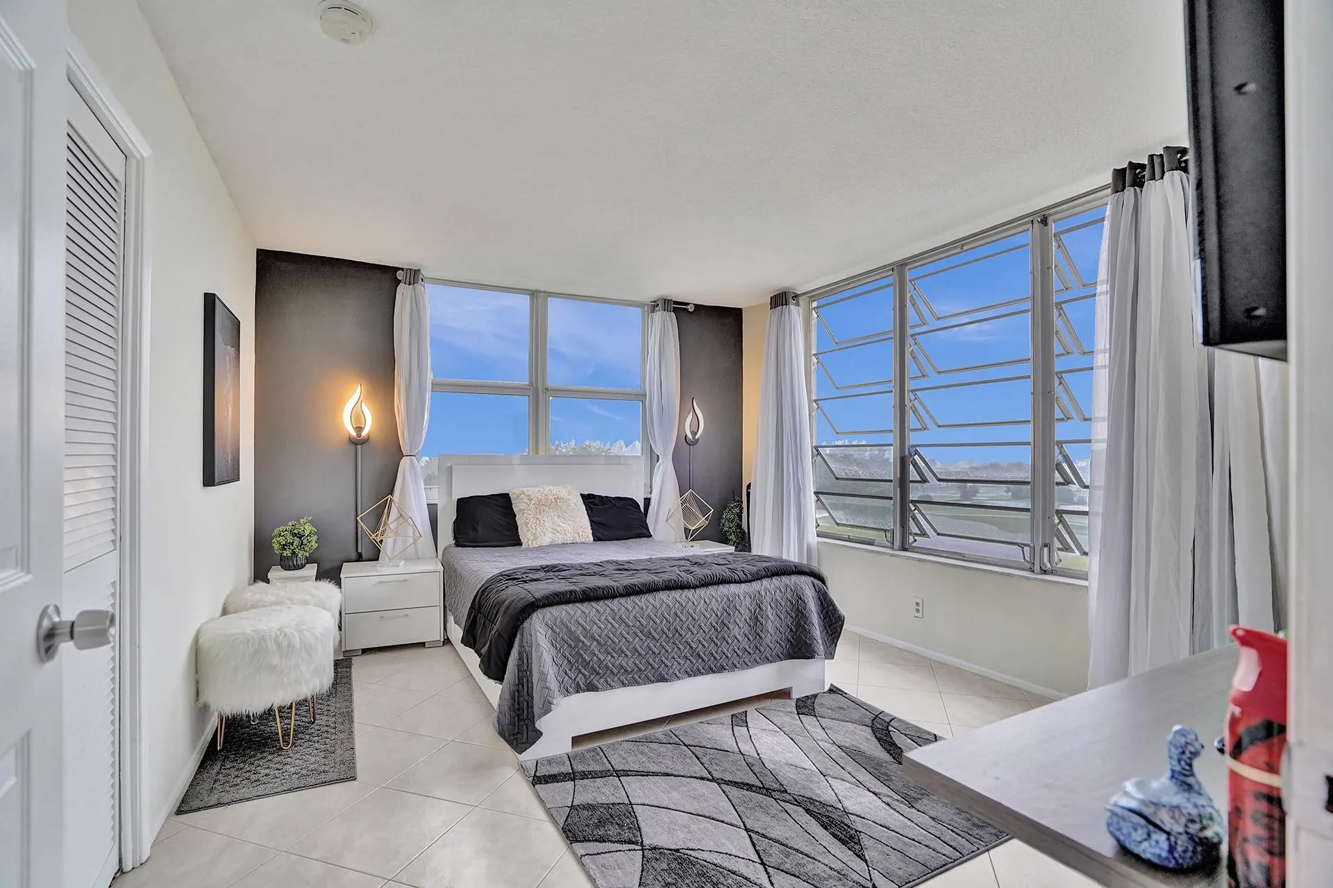 2671 S Course Drive, #610