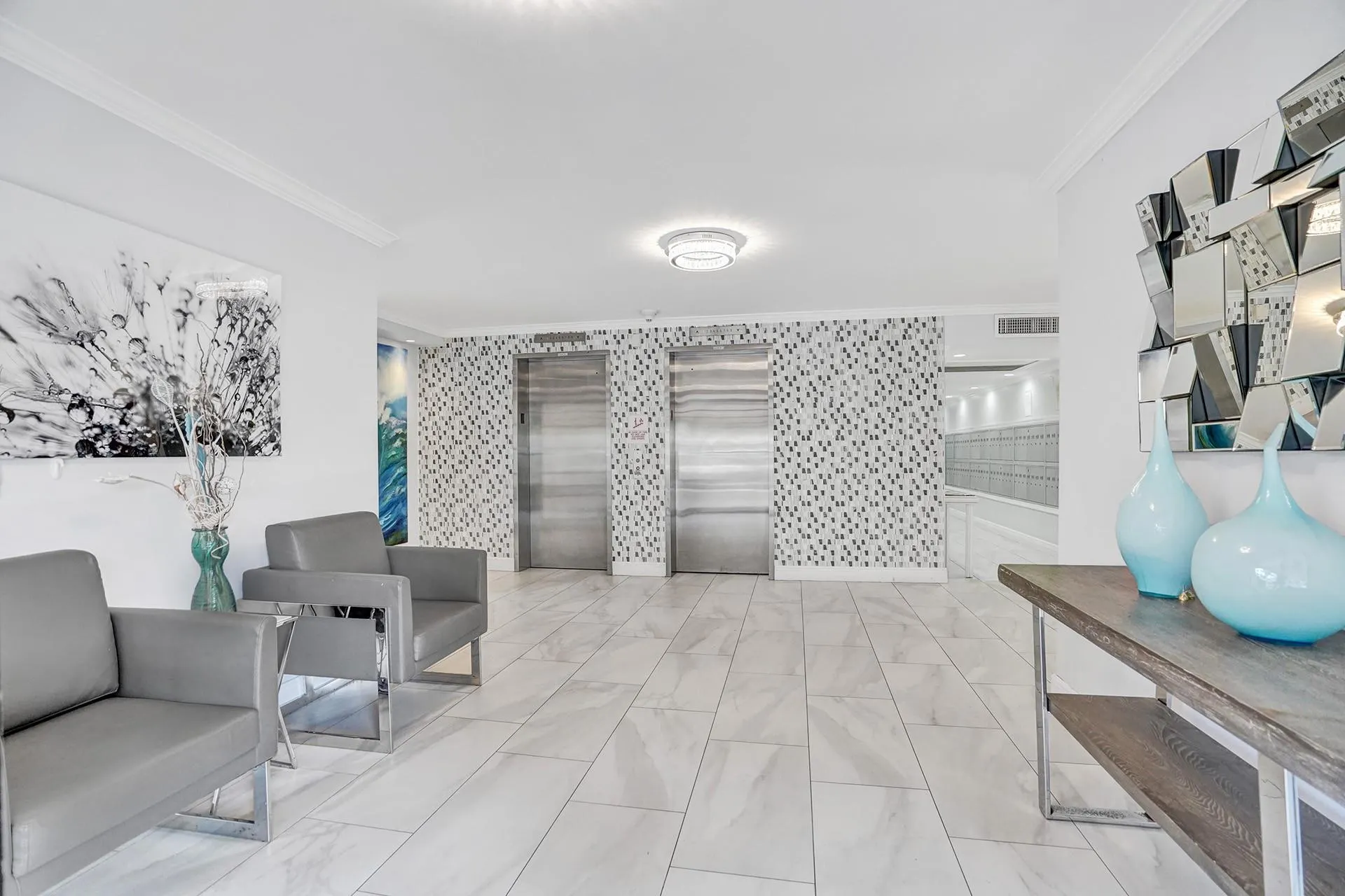 2671 S Course Drive, #610