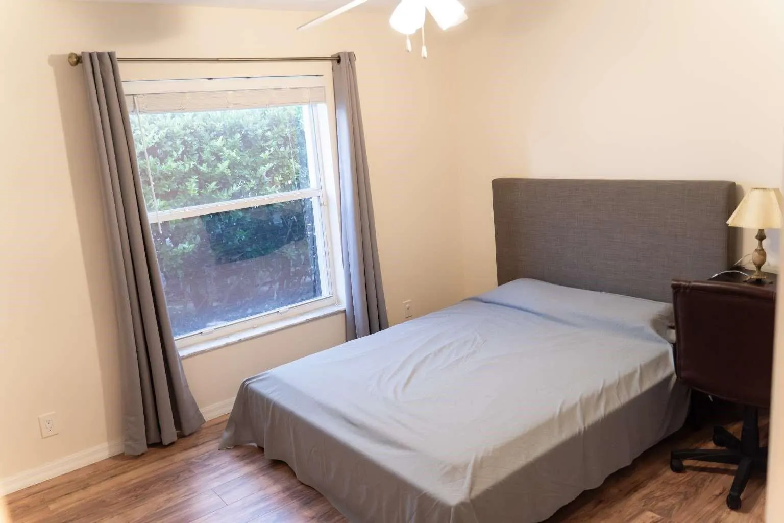 3212 Ridge Trce
