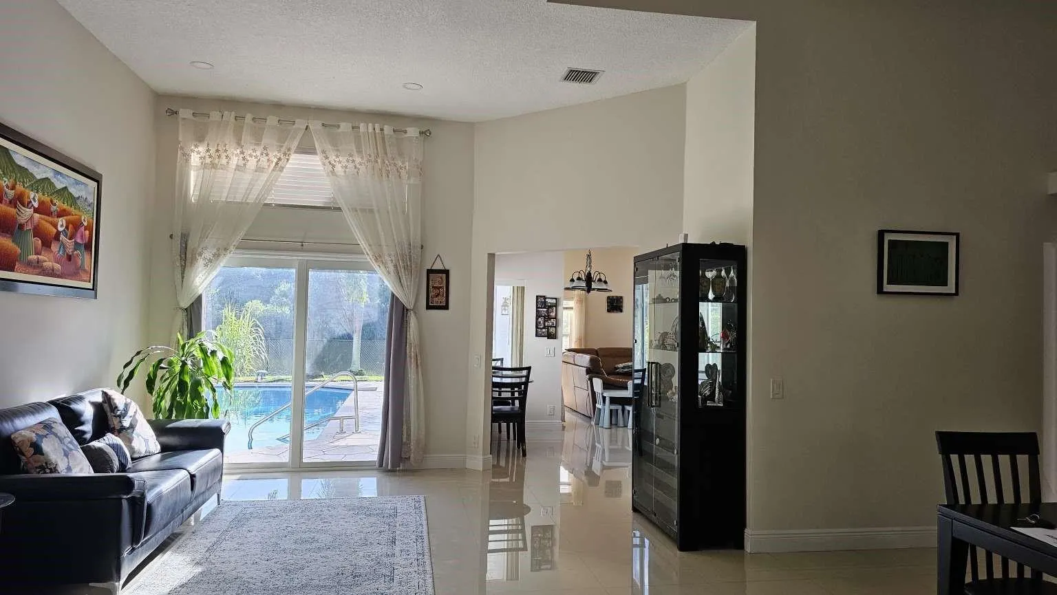3212 Ridge Trce
