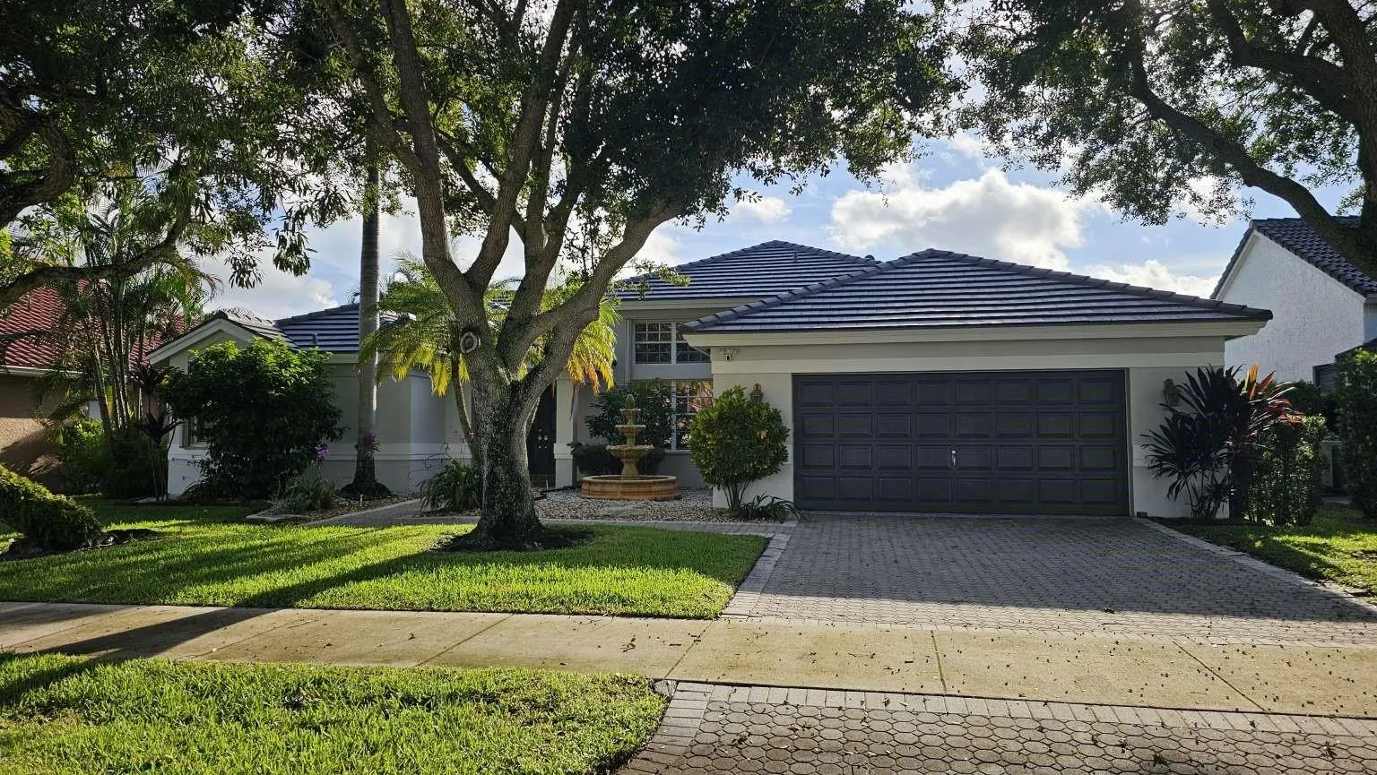3212 Ridge Trce