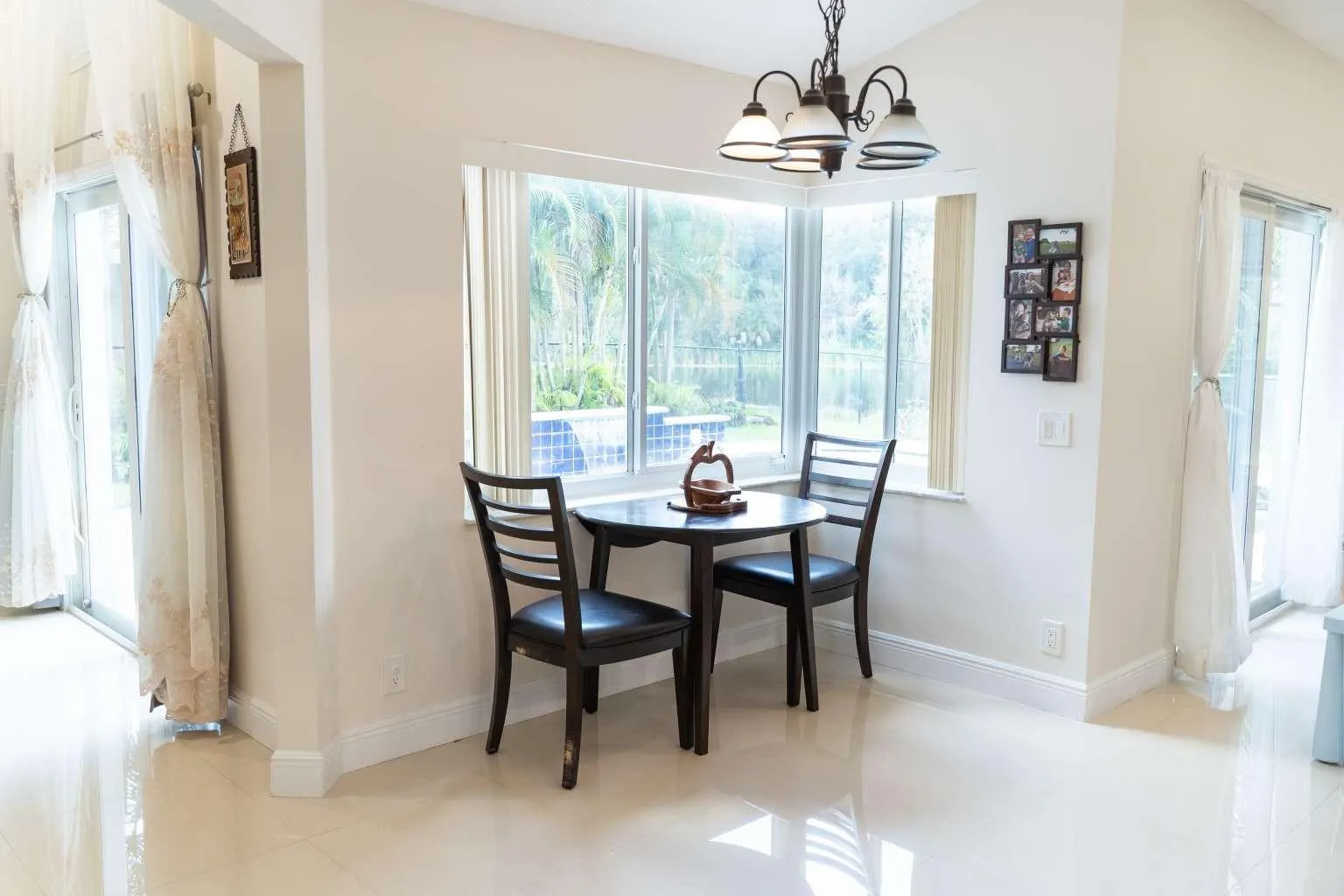 3212 Ridge Trce