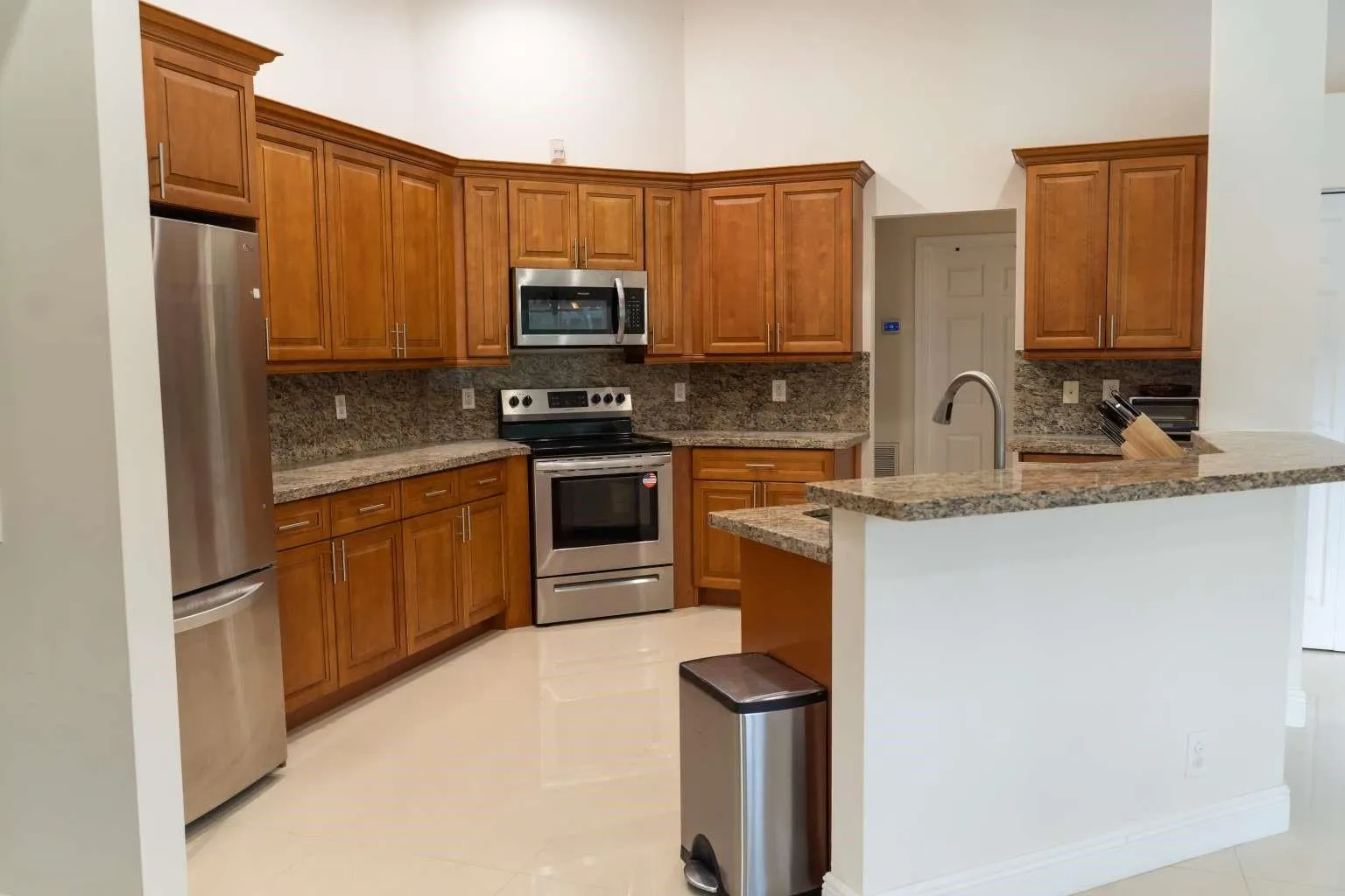 3212 Ridge Trce