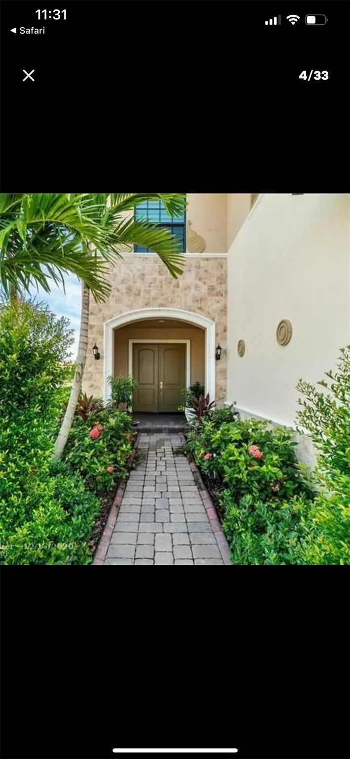 11795 Waterway Cir