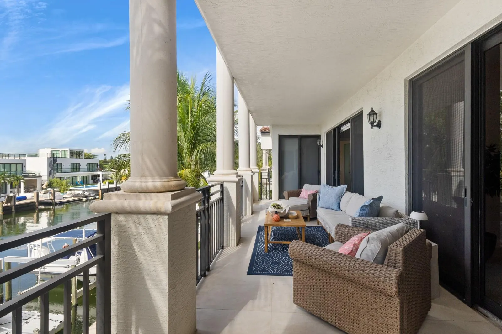 1532 SE 12th St, #302