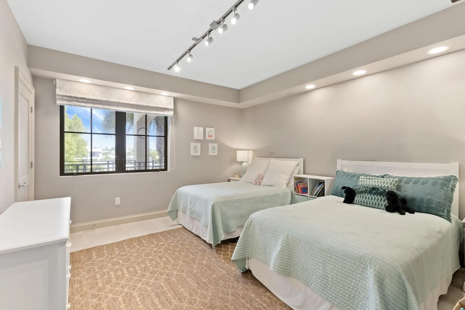 1532 SE 12th St, #302
