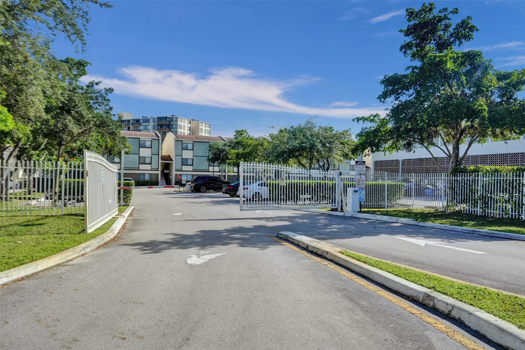 4218 Inverrary Blvd, #95B