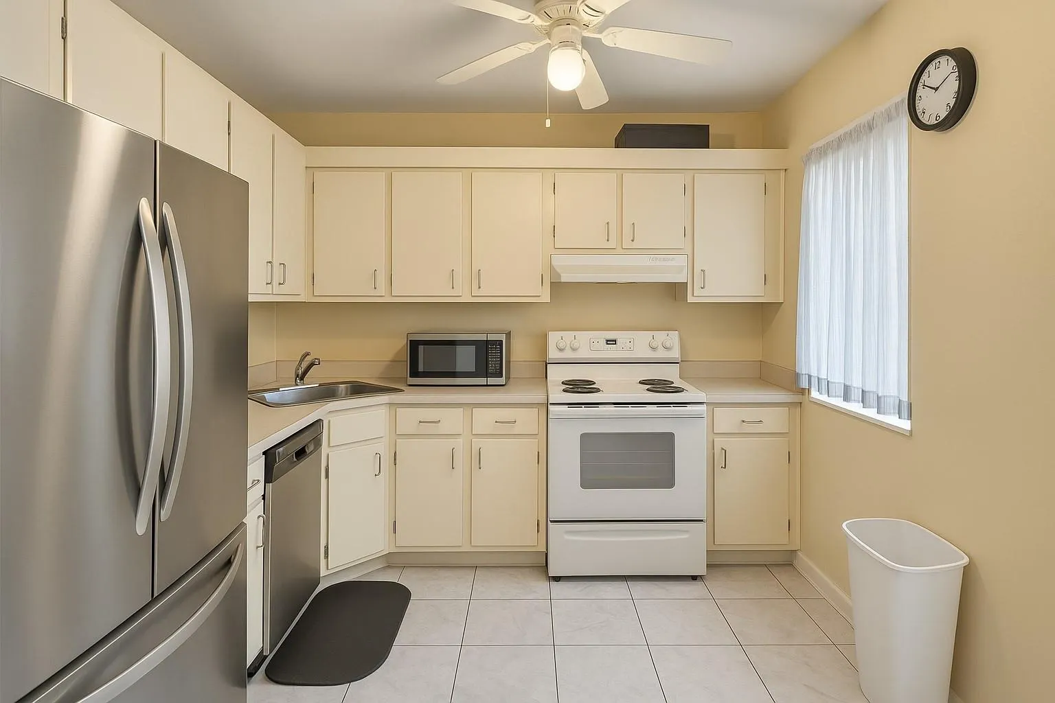 4218 Inverrary Blvd, #95B