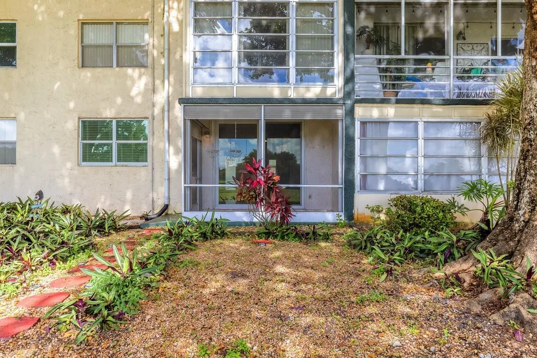 9080 Lime Bay Blvd, #109