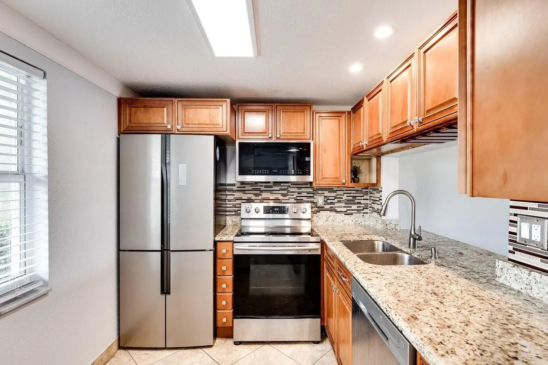9080 Lime Bay Blvd, #109