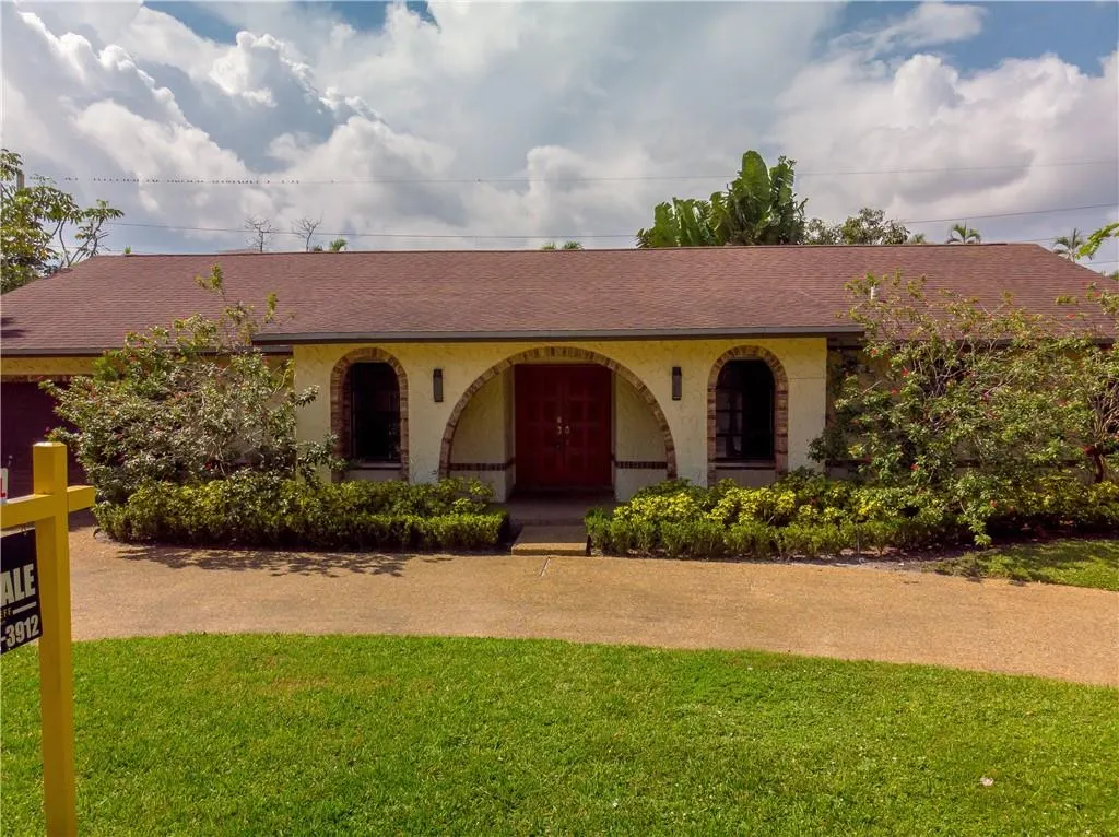 1701 SW 75th Ter