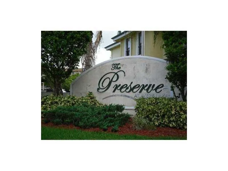 4086 N Pine Island Rd, #504