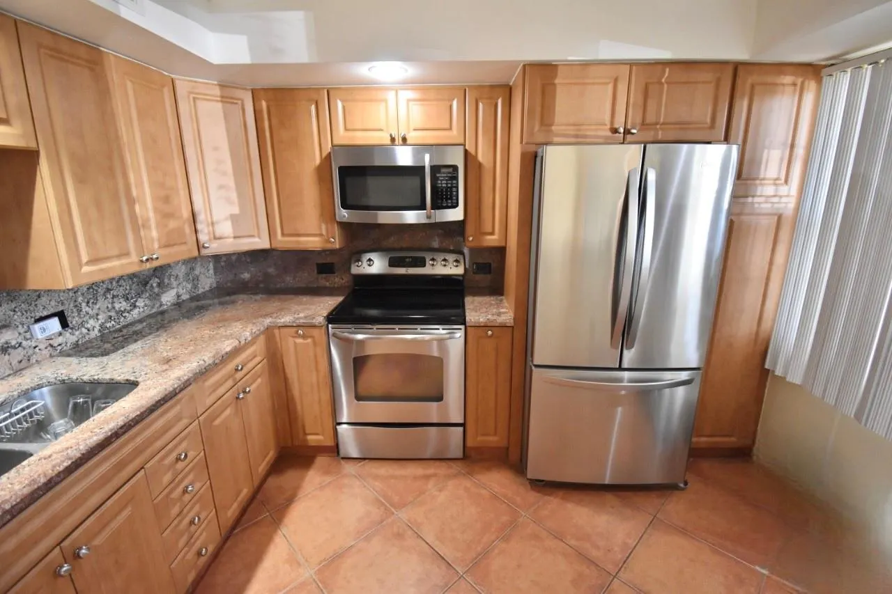 4301 Martinique Cir, #K1