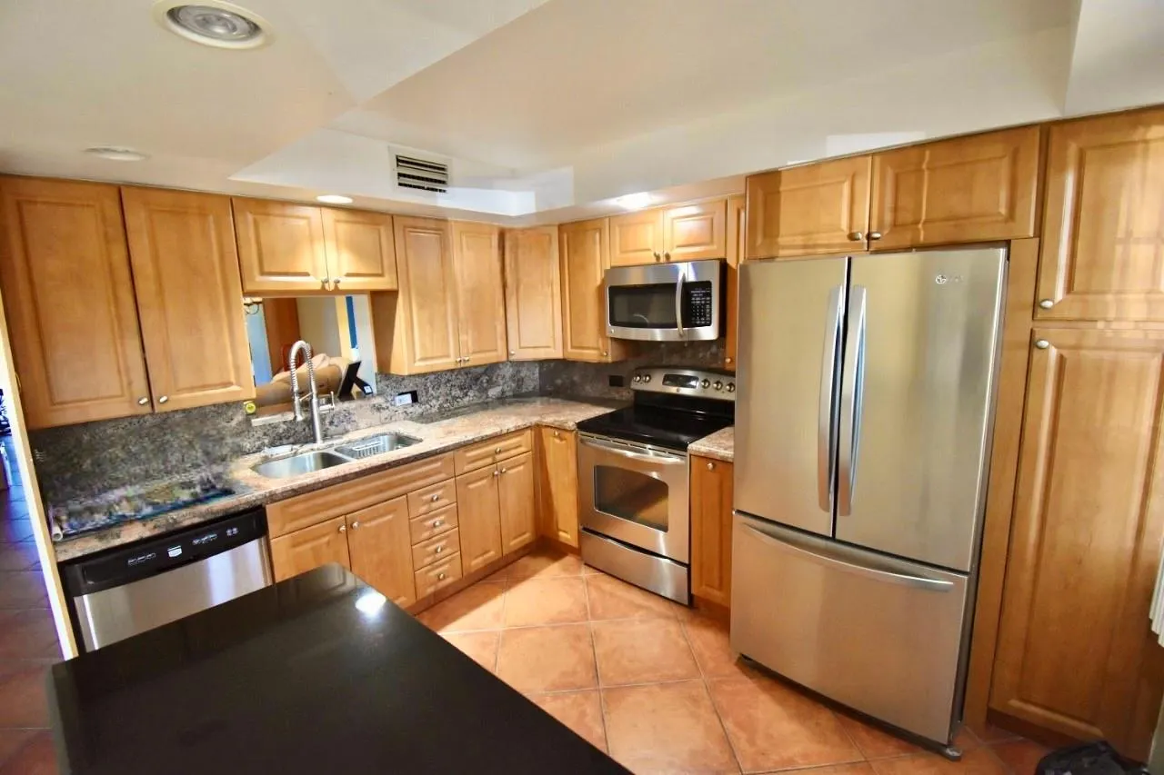 4301 Martinique Cir, #K1