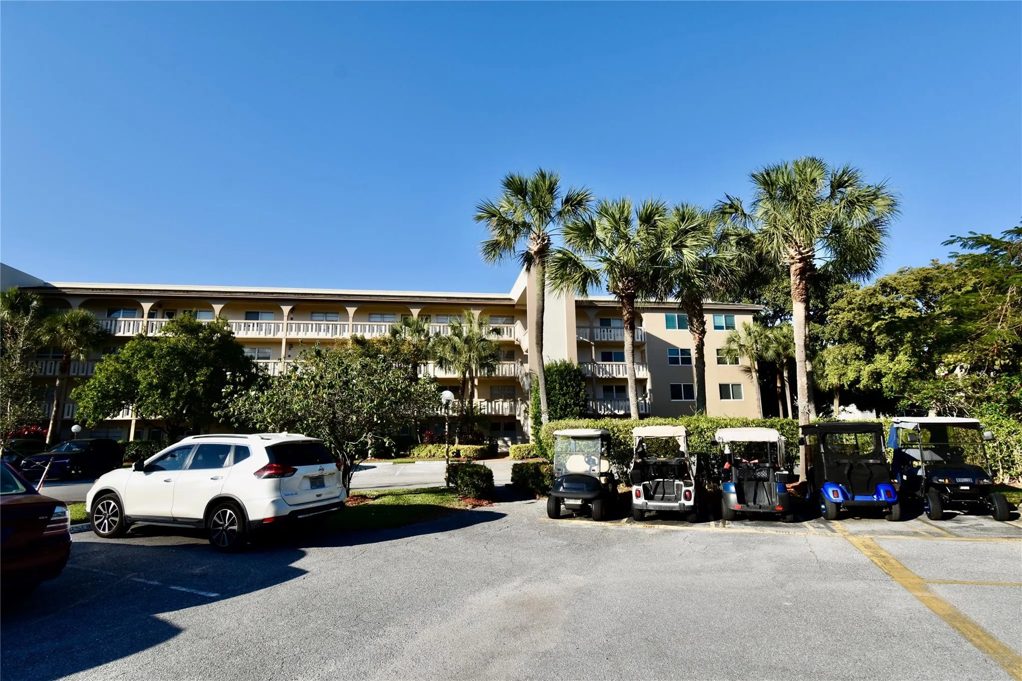 4301 Martinique Cir, #K1