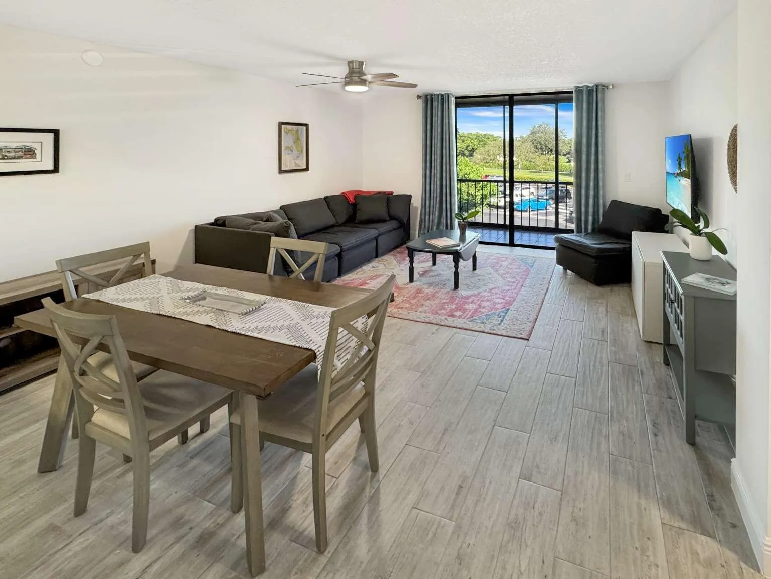 5160 Las Verdes Cir, #324